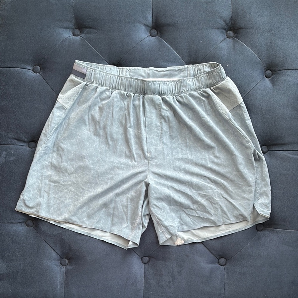 Lululemon Men's Light Blue-Grey Athletic Shorts (Size: Large)